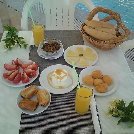 Remi * Hersonissos (Crete)